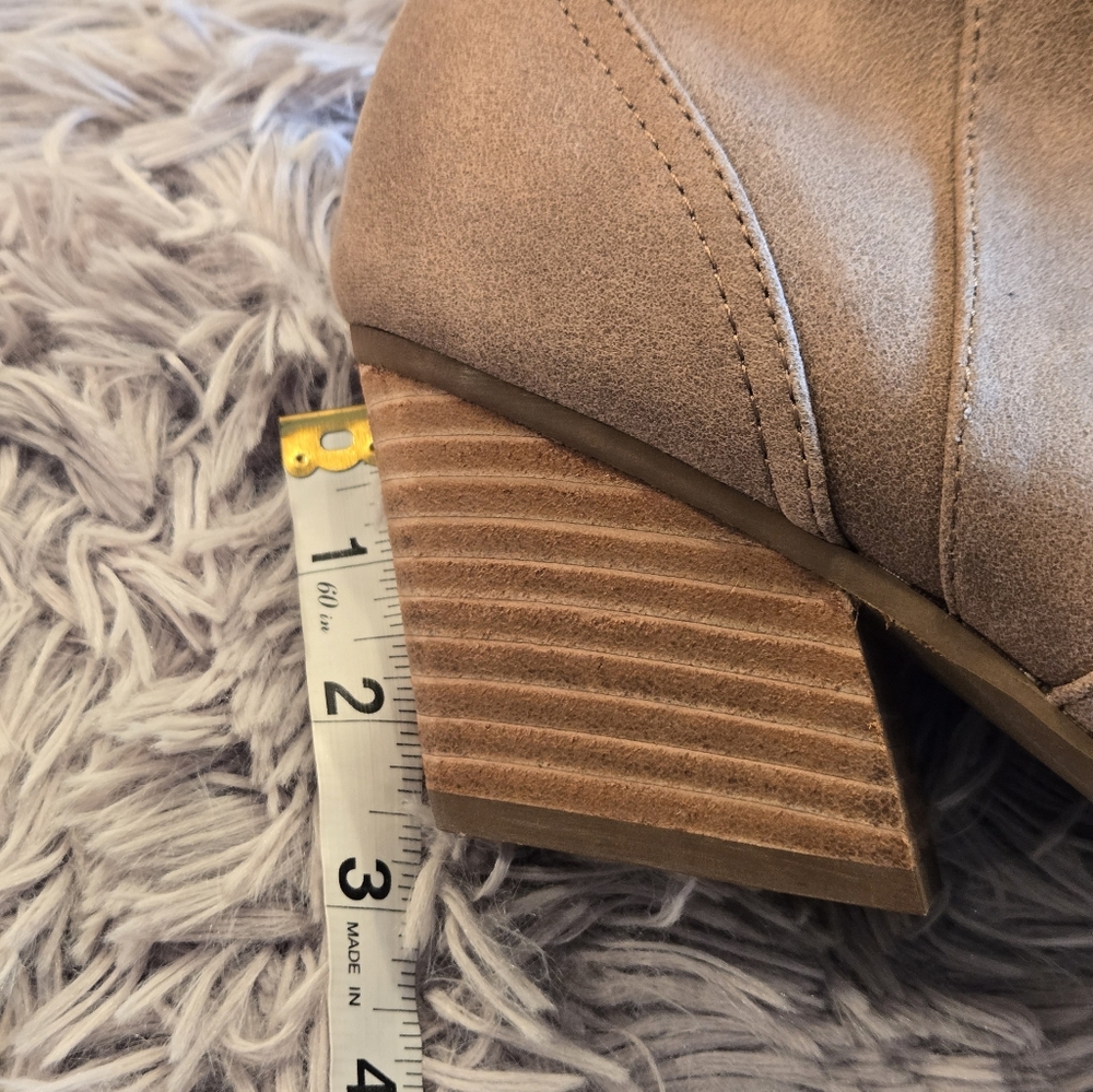 Dolce Vita Tan Suede Ankle Boots Western Style Size 9 New - Picture 9 of 13